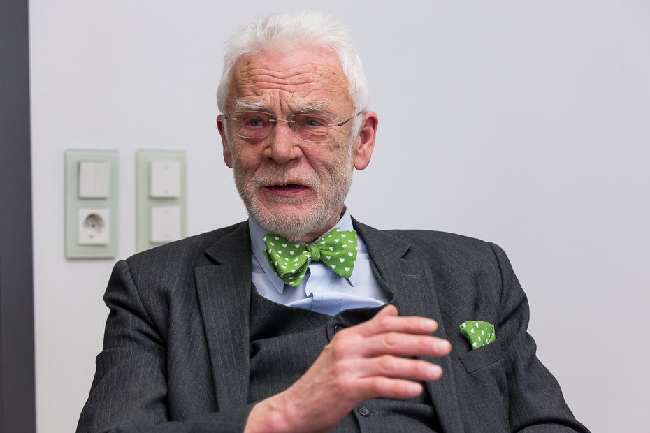 Den Staffelstab übernommen: Der frührere Berliner Bildungssenator Professor E. Jürgen Zöllner (li.) ist seit Februar 2015 neuer Vorsitzender des Kuratoriums der Freien Universität Berlin.