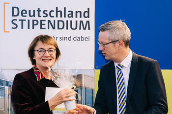 Stifterin Dr. Ingrid Lehmann mit Universitätspräsident Günter M. Ziegler.