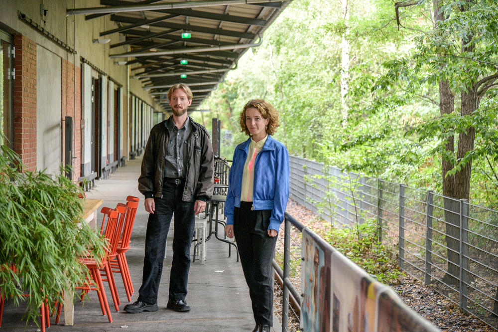 Amund Ulvestad und Anna Degler, Wissenschaftliche Mitarbeiterin am Exzellenzcluster "Temporal Communities“.
