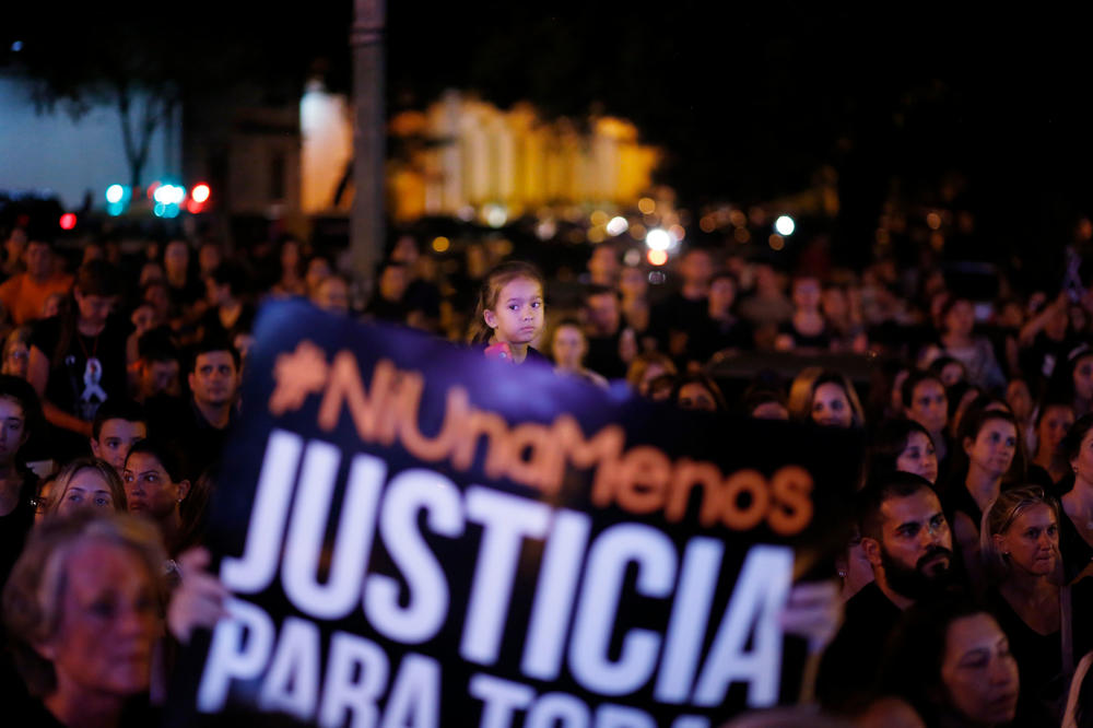 Forderung nach Gerechtigkeit. In Asuncion, Paraguay, protestieren im Dezember 2017 Menschen gegen die Tötung von Frauen.
