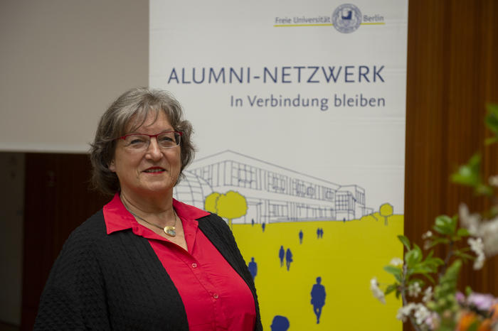 Absolventin Prof. Dr. Brigitte Wießmeier bleibt über das Alumni-Netzwerk der Freien Universität weiter mit ihrer Alma Mater in Verbindung.