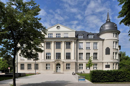 Hahn-Meitner-Bau