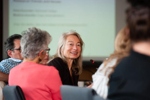 Die Arabistin Beatrice Gründler von der Freien Universität plädierte leidenschaftlich für die Relevanz der Geisteswissenschaften und warb für mehr Engagement in der Ausbildung herausragender Nachwuchswissenschaftlerinnen und -wissenschaftler.