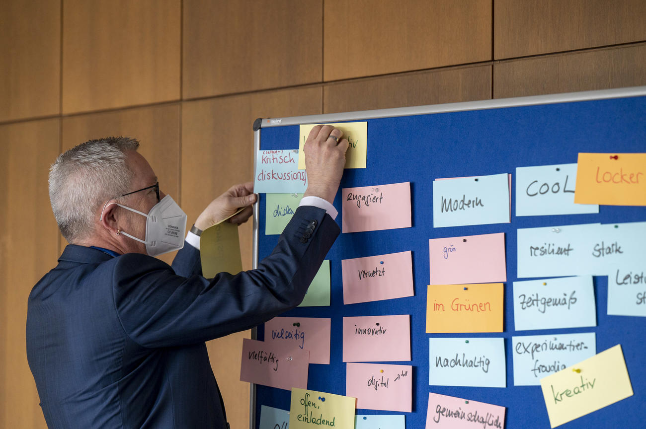 Gemeinsam reflektieren: Präsident Prof. Günter M. Ziegler nahm ebenfalls am Workshop teil.