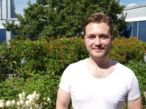 Tino Schott