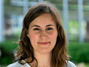 Dr. Eva Terzer