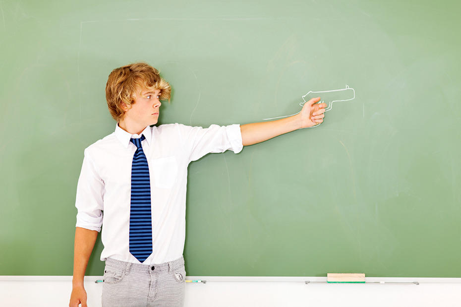 Zur Waffe greifen: Die Studie untersuchte Risikofaktoren für Amokläufe an Schulen.