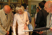 2005 besucht Eunice Kennedy Shriver, Schwester von Präsident John F. Kennedy und den Senatoren Robert Kennedy und Ted Kennedy, das Institut.