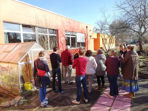 Runder Gartentisch Schul- und Kitagärten am 16. März in der Grundschule am Buschgraben