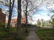 Runder Gartentisch Kleingarten zu Gast im Botanischen Garten am 18. April 2024