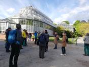 Runder Gartentisch Kleingarten zu Gast im Botanischen Garten am 18. April 2024