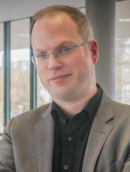 Univ.-Prof. Dr. Helmut Philipp Aust 