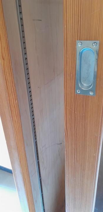 Holzregal