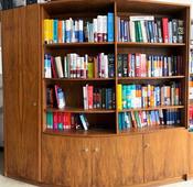 Schrankwand mit Hochschrank 1