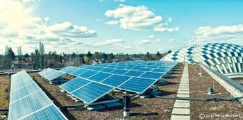 Solaranlage auf dem Dach der Rost- und Silberlaube
