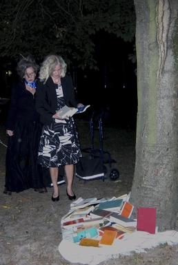Performance burying theory