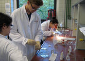 Kurs "Chemeisches Experimentieren"