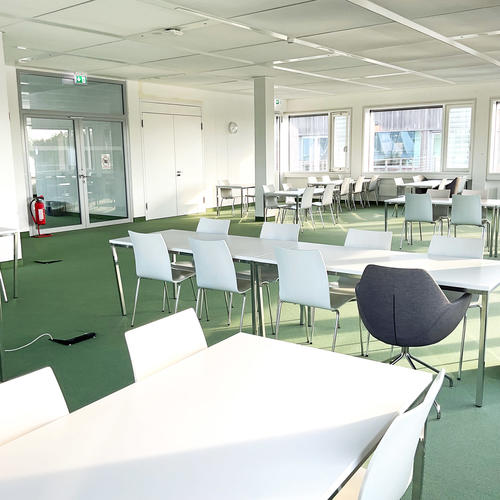 Campusbibliothek (Fabeckstr. 23/25)