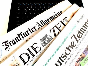 A wide range of German and international newspapers, periodicals, and magazines can be accessed via Freie Universität’s online database.
