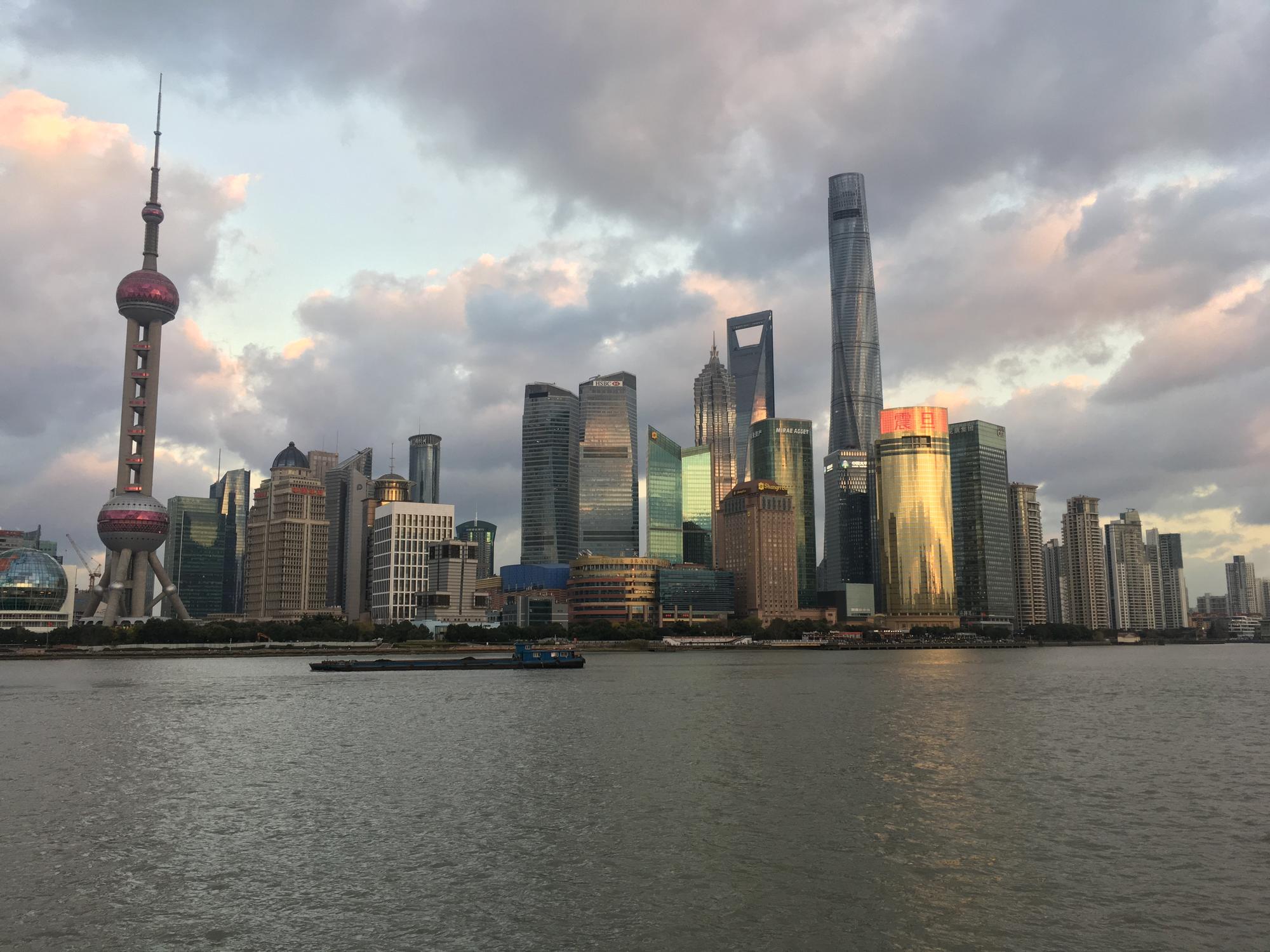 Die Skyline von Shanghai.