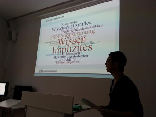 WU Rui vom Institut für Hochschulforschung der Martin-Luther-Universität Halle-Wittenberg spricht über das implizite Wissen chinesischer DoktorandInnen in Deutschland.