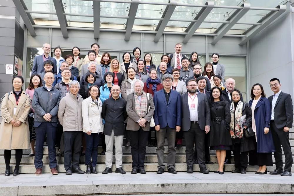 ... und am Ende der Tagung mit dem Vizepräsidenten der Peking Universität.
