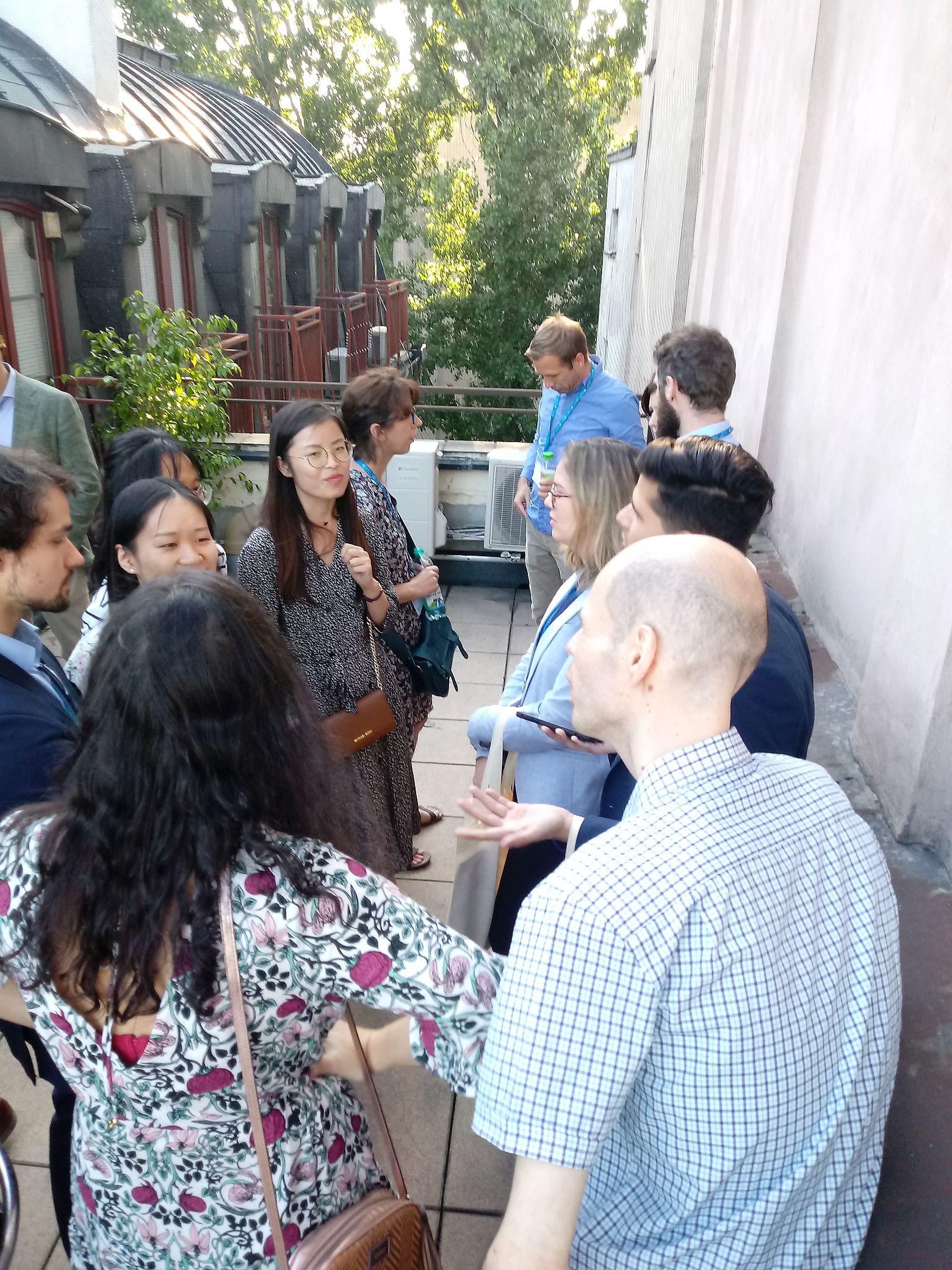 Reger Austausch des wissenschaftlichen Nachwuchses unterschiedlicher Zentren.