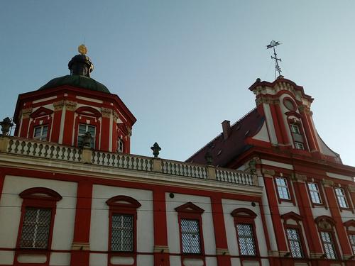 Wie so vieles aus Lemberg nach Breslau verpflanzt: das Ossolineum.