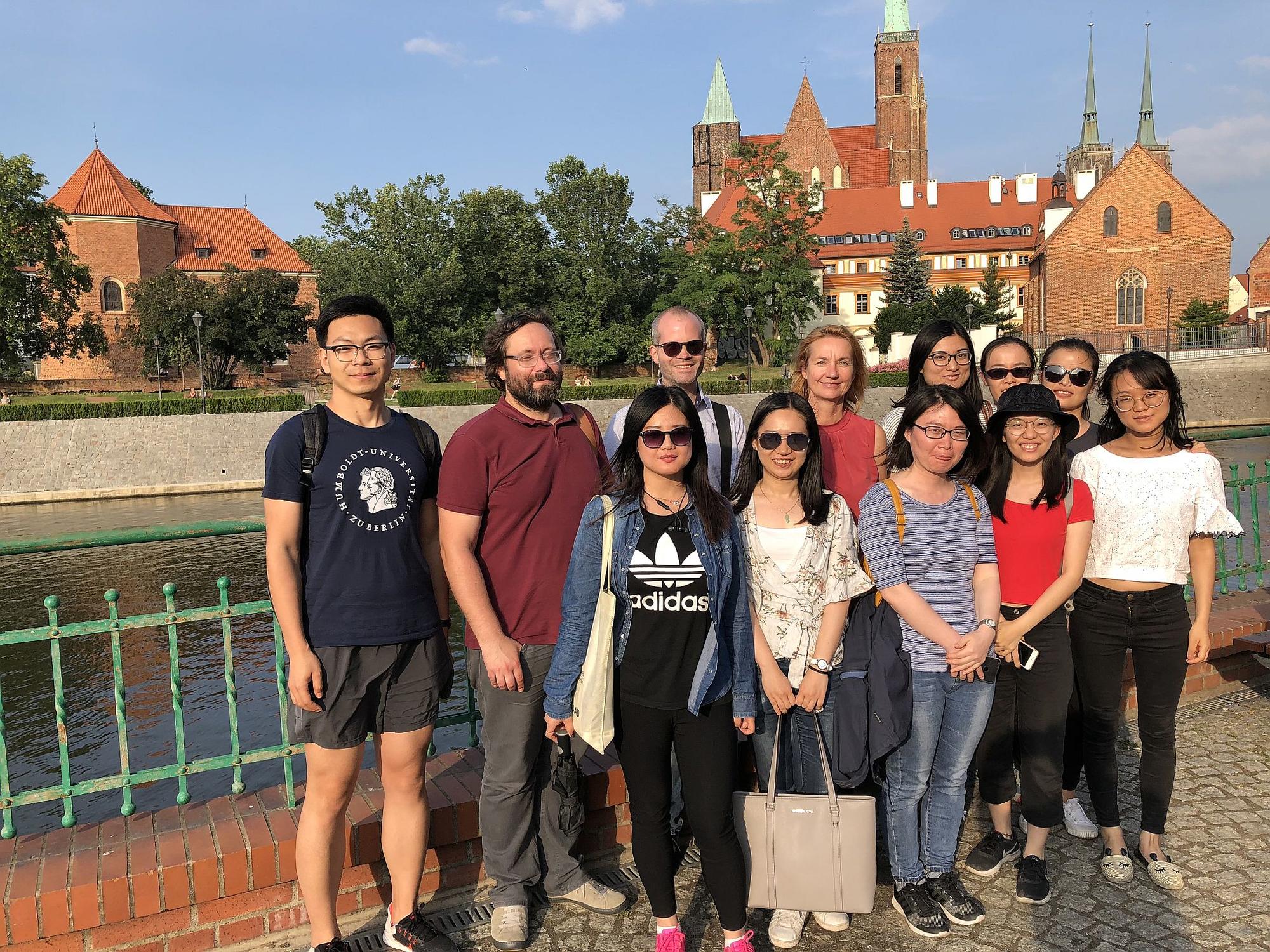 Gruppenfoto im Anschluss an den Stadtrundgang mit Herrn Dr. Przybyła.