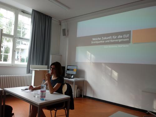 Frau Dr. Claire Demesmay während ihres Vortrags an der Freien Universität.