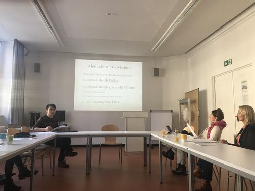 Der Philosoph HE Teng aus Bonn spricht über den freien Willen bei Augustinus.