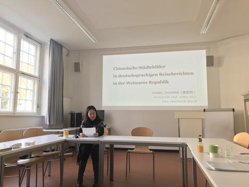 HUANG Chaoran, "Klassensprecherin" des Berlin-Jahrgangs 2015/16, promoviert nun an der Freien Universität.