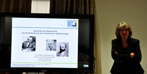 Über die Bezüge zwischen deutscher, amerikanischer und chinesischer Stadtforschung und -planung sprach Prof. Dr. Bettina Gransow von der Freien Universität.