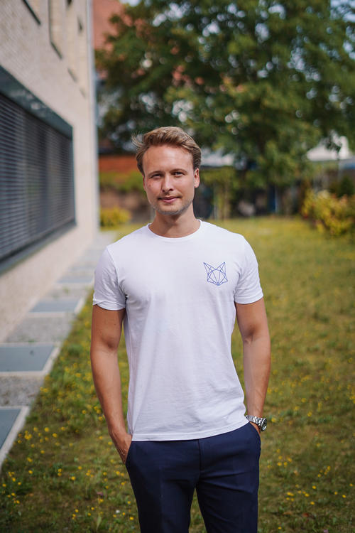 Björn