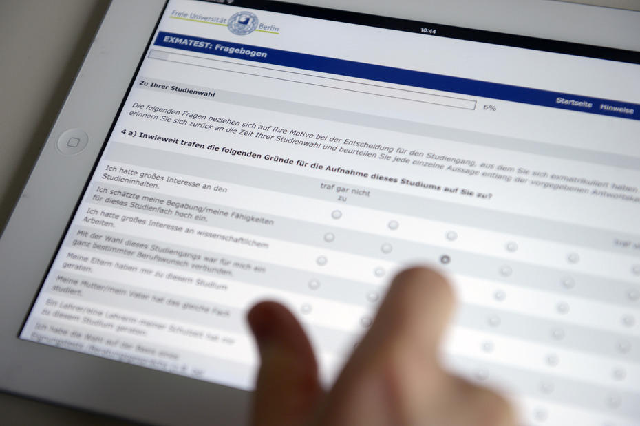 An der Freien Universität werden regelmäßig Online-Befragungen durchgeführt.